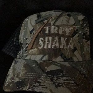 Tree Shaka hat